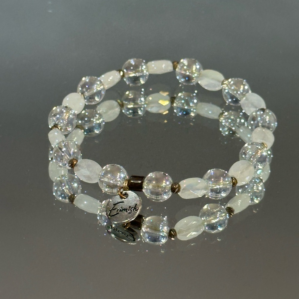 Erimish. Elegant White Beaded Bracelet.